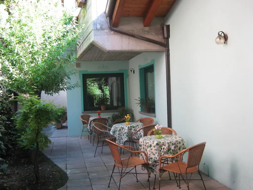 Albergo Sangalli Darfo Boario Terme 2*,  Italy