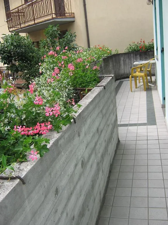 Albergo Sangalli Darfo Boario Terme 2*,